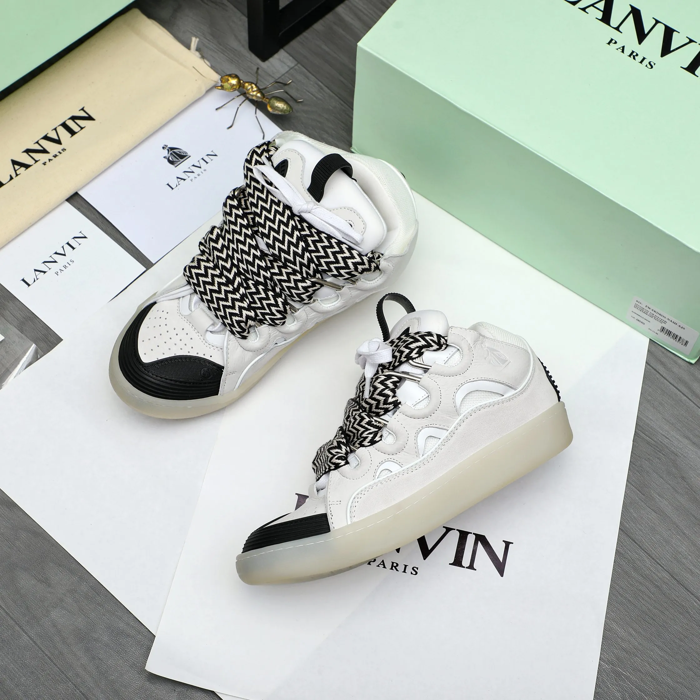 Men's shoes 💰740 [Lanvin] Lanvin high-end quality original couple's casual shoes - Upper: imported pebbled cowhide stitched with breathable mesh - Lining: Lycra elastic lining - Outsole: original rubber outsole - Super high quality control·Fine workmanship: highlighted (high-end·luxury·grade) -Size: 36-45 (45 can be customized)
